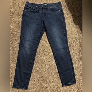 Universal Thread Dark Blue Skinny Jeans